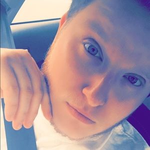 Meet your Posher, Aaron